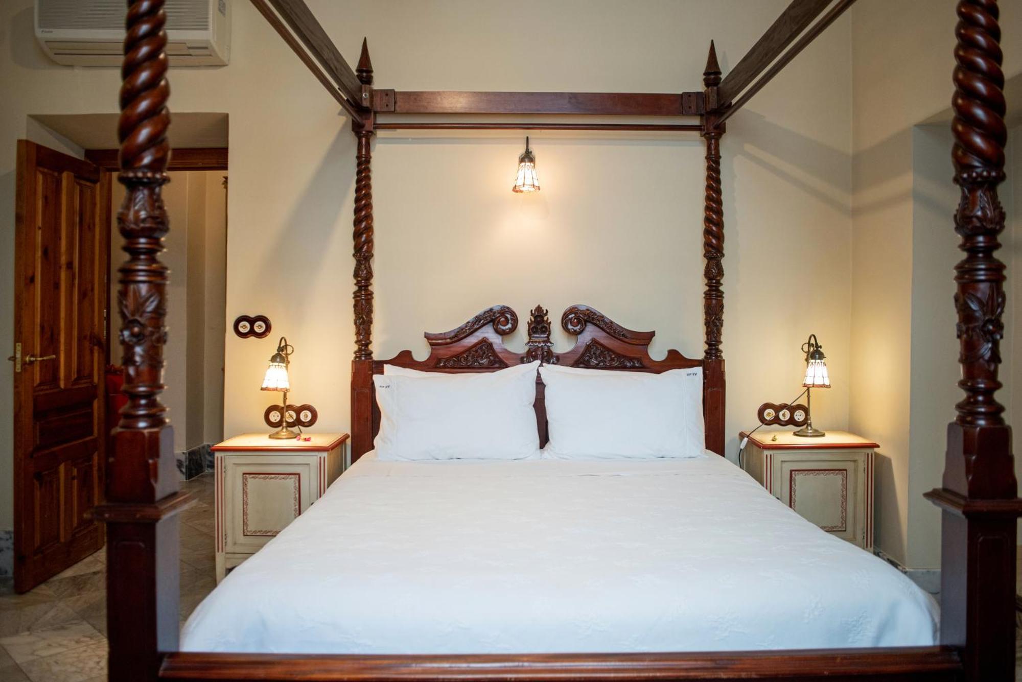 Hotel Boutique Conde De La Corte 사프라 외부 사진